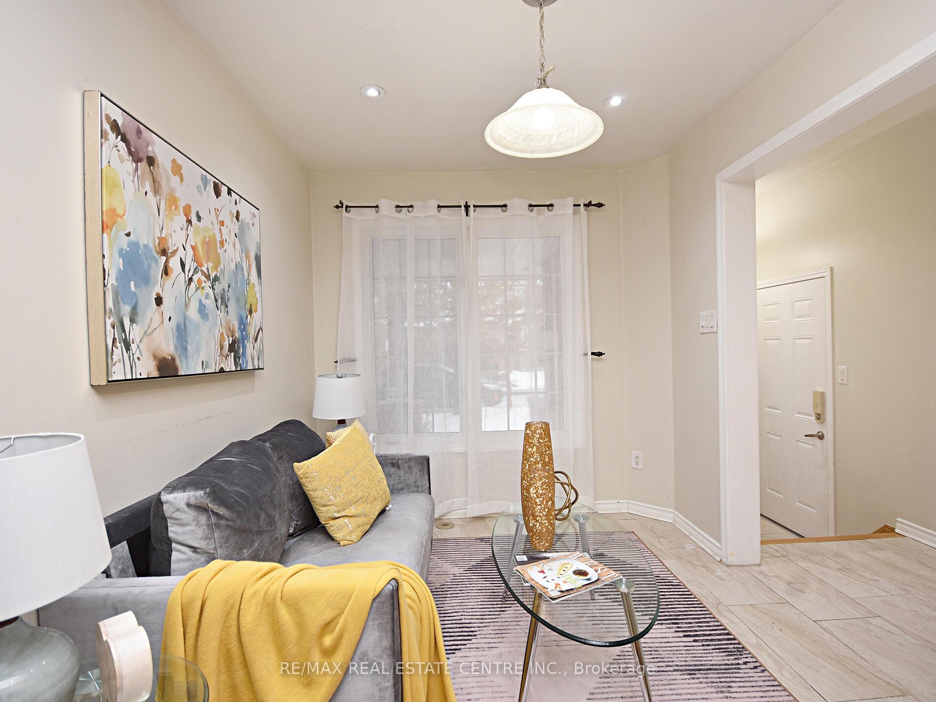 Photo 18 of 792 Johnson Heights, Milton, Coates — HOMEH