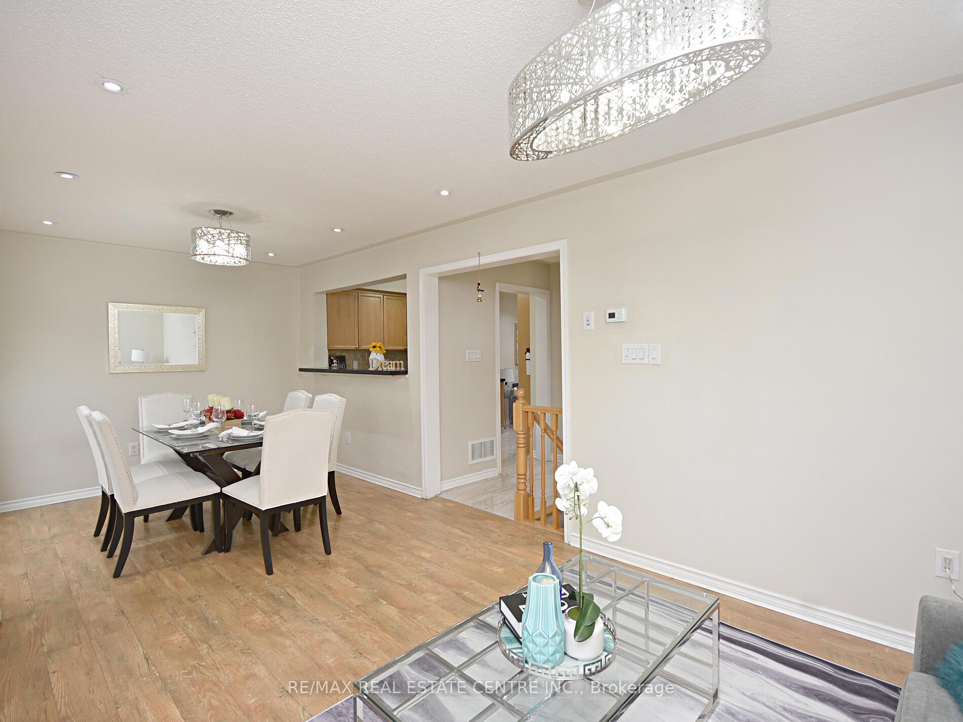 Photo 23 of 792 Johnson Heights, Milton, Coates — HOMEH