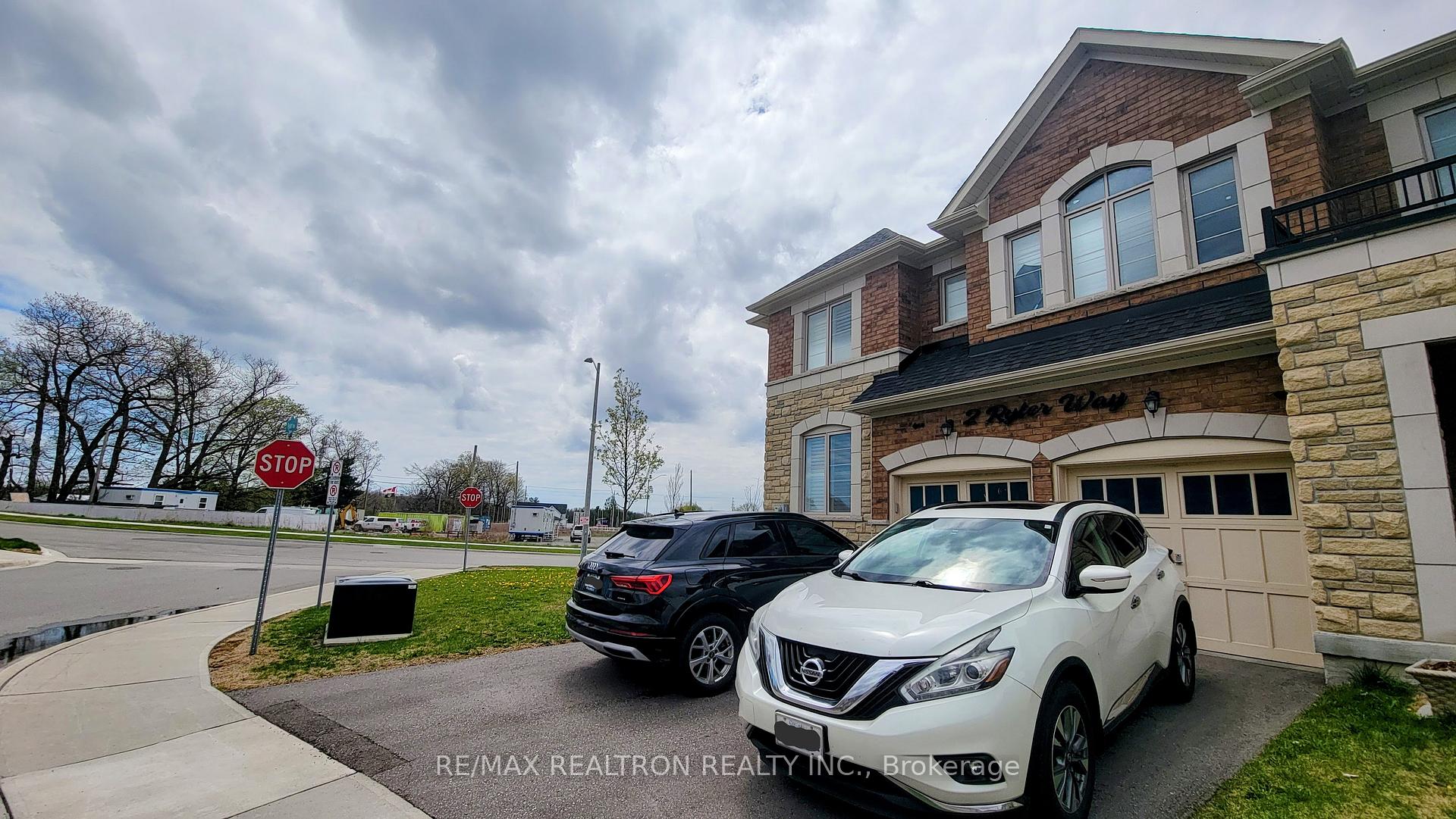 Photo 2 of 2 Ryler Way, Markham, Cedarwood — HOMEH