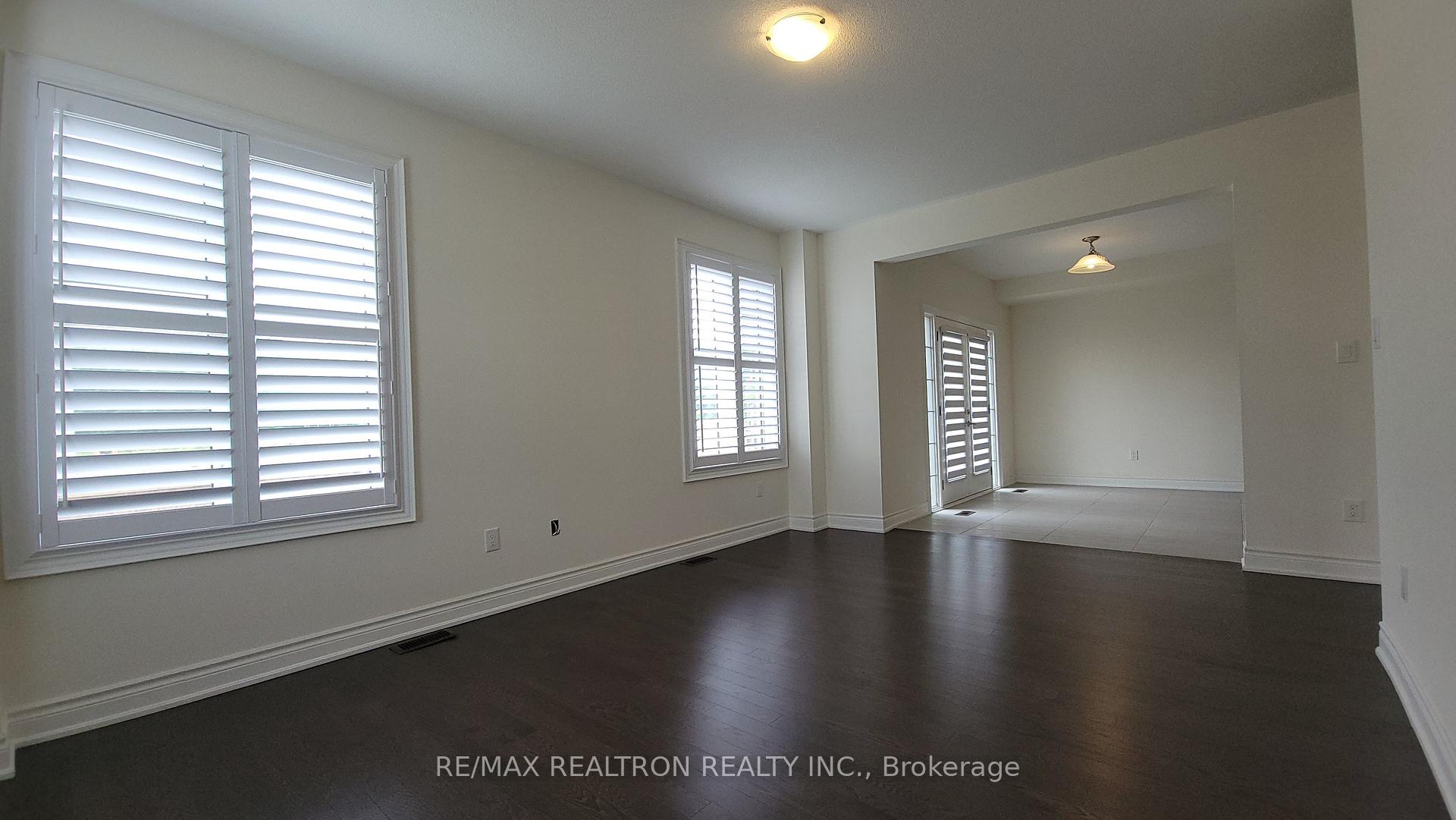 Photo 10 of 2 Ryler Way, Markham, Cedarwood — HOMEH