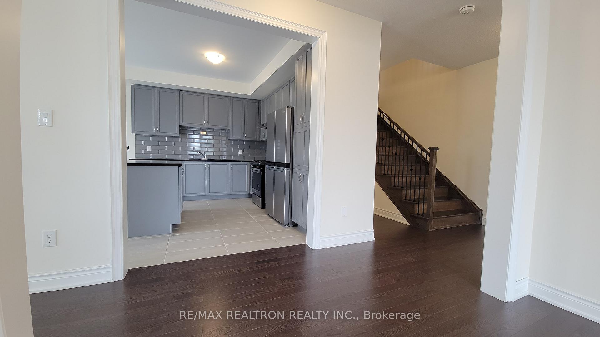 Photo 12 of 2 Ryler Way, Markham, Cedarwood — HOMEH