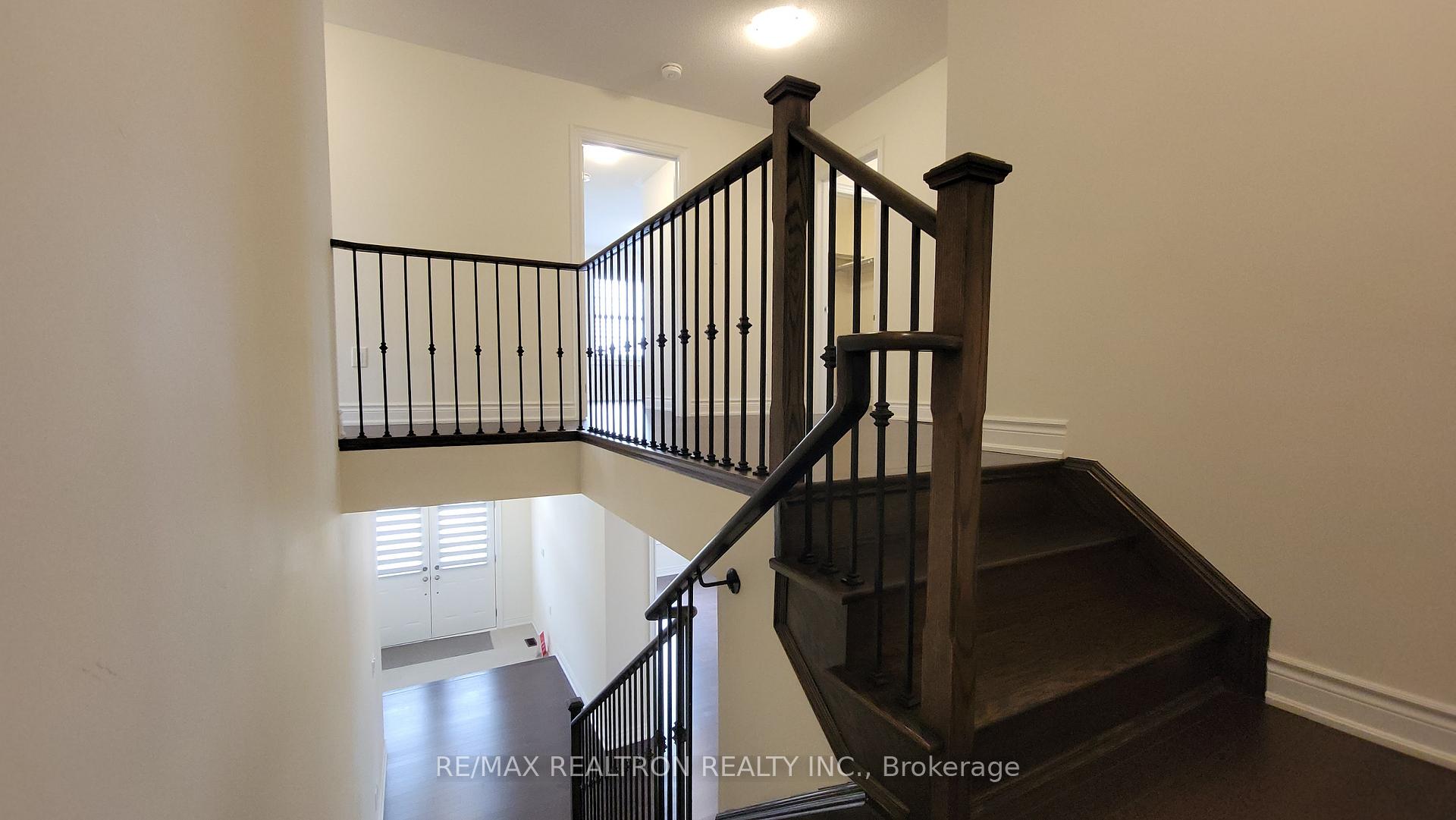 Photo 20 of 2 Ryler Way, Markham, Cedarwood — HOMEH