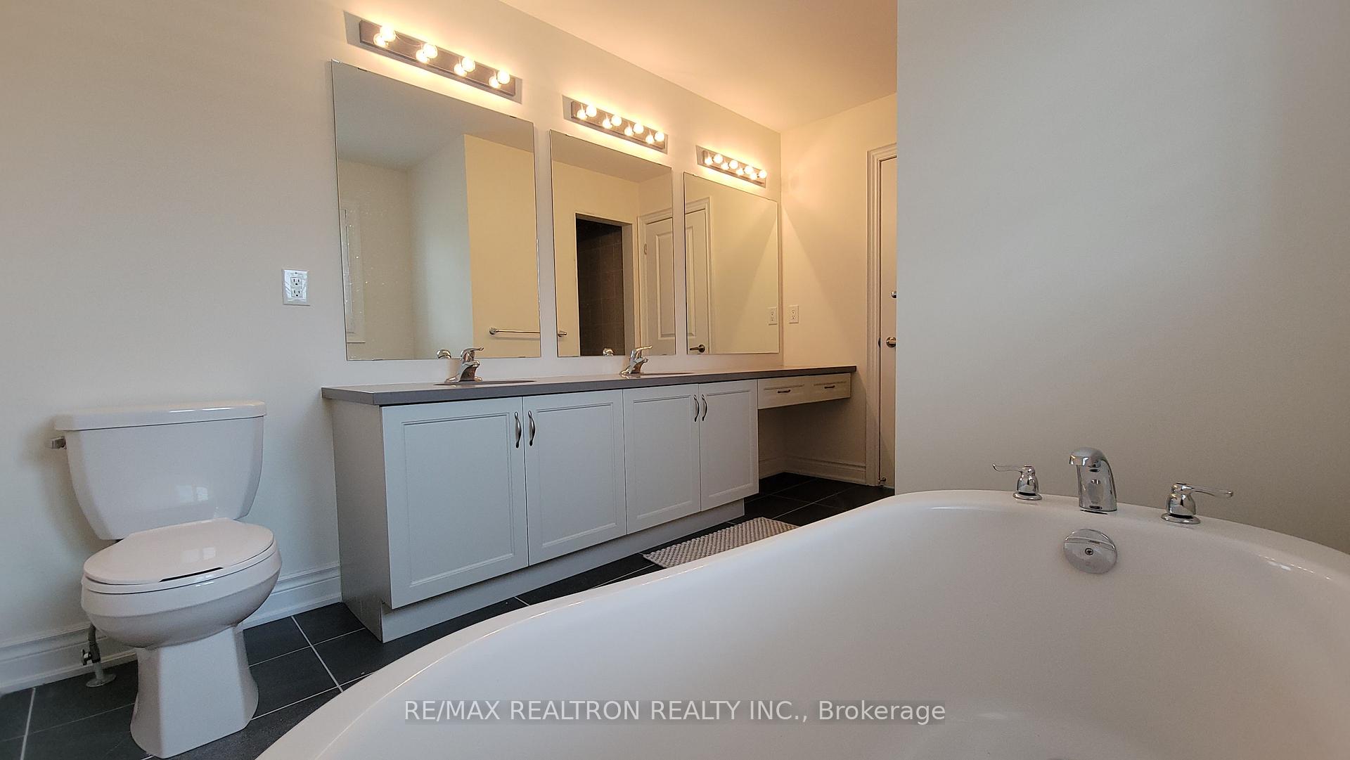 Photo 37 of 2 Ryler Way, Markham, Cedarwood — HOMEH