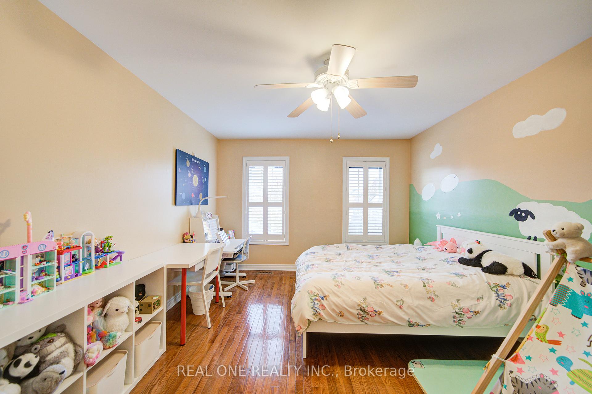 Photo 29 of 18 Sunburst Crescent, Markham, Greensborough — HOMEH