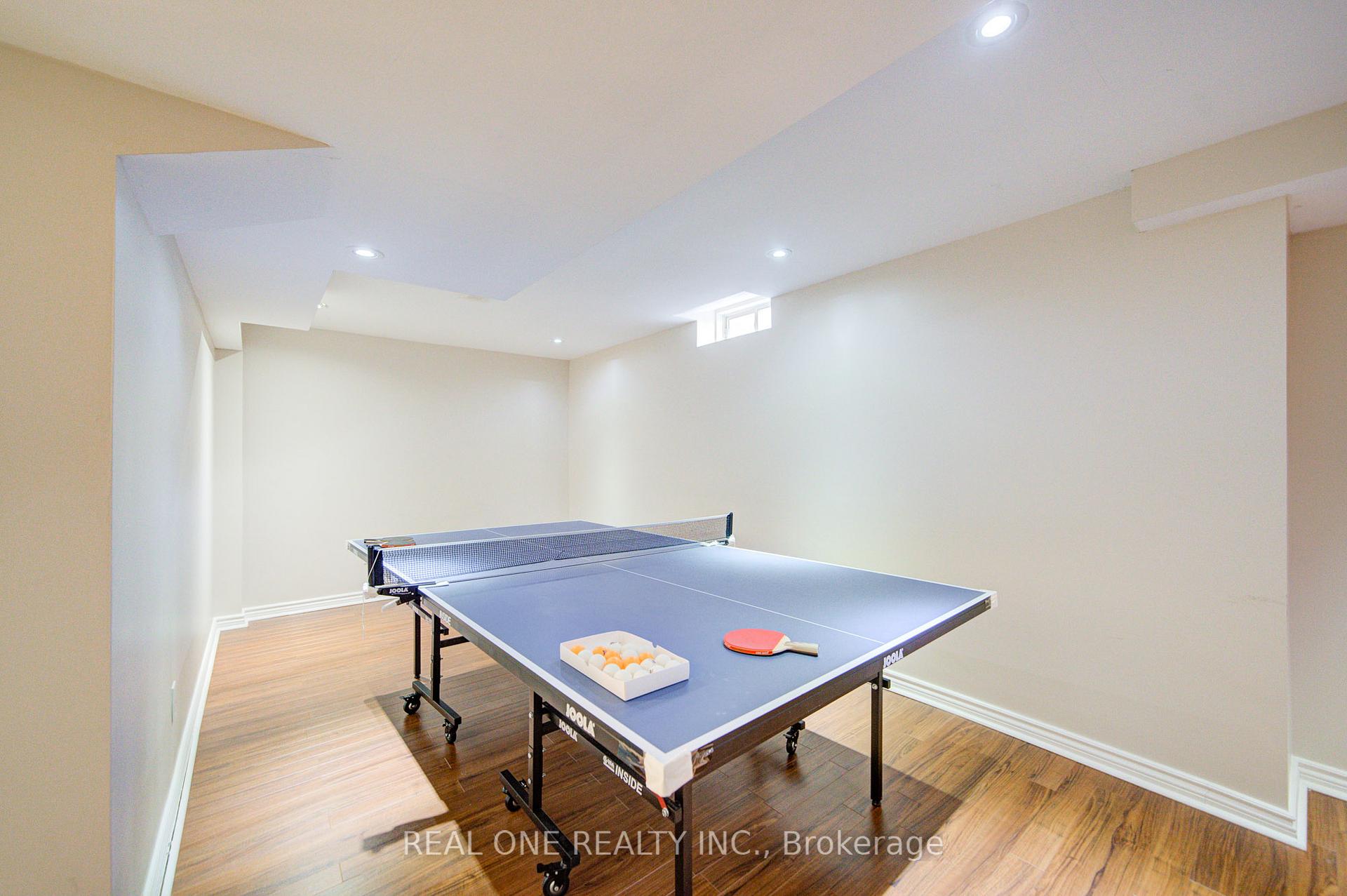 Photo 35 of 18 Sunburst Crescent, Markham, Greensborough — HOMEH