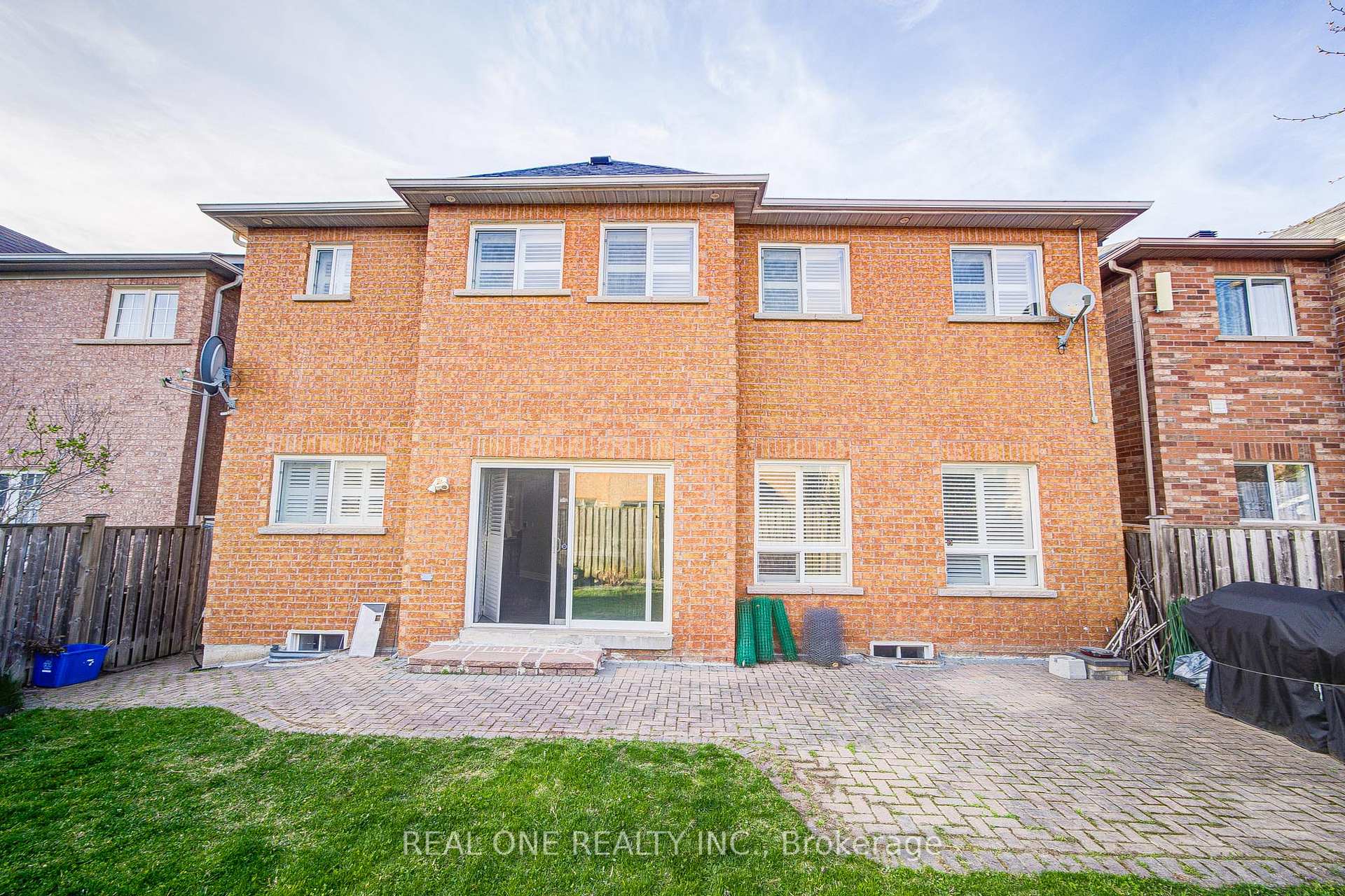 Photo 42 of 18 Sunburst Crescent, Markham, Greensborough — HOMEH
