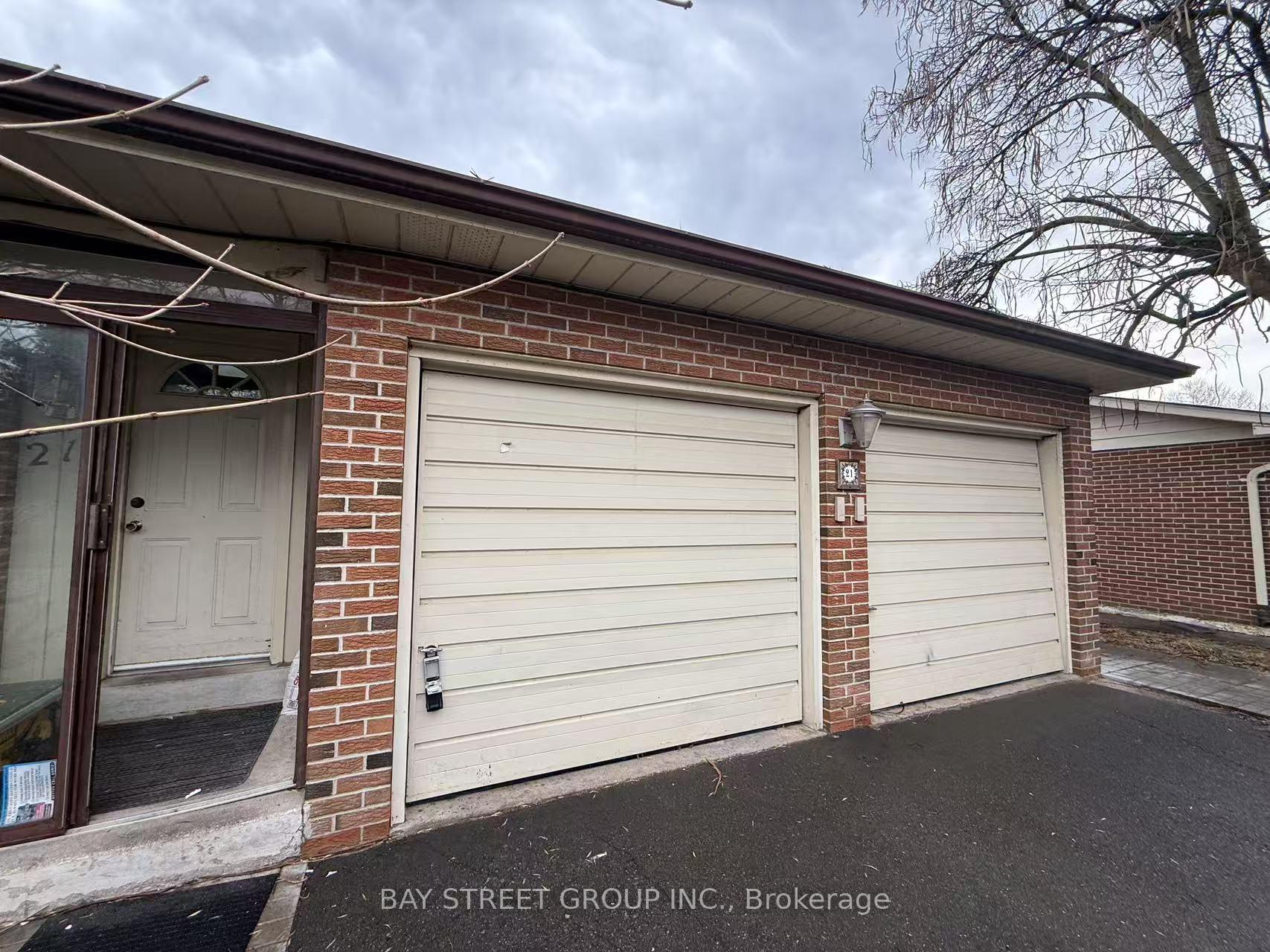 Photo 2 of 21 Colonsay Road, Markham, Royal Orchard — HOMEH