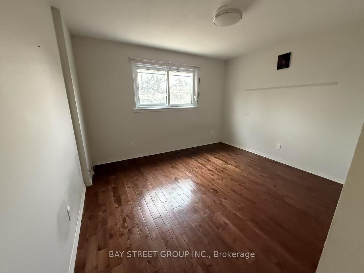 Photo 9 of 21 Colonsay Road, Markham, Royal Orchard — HOMEH