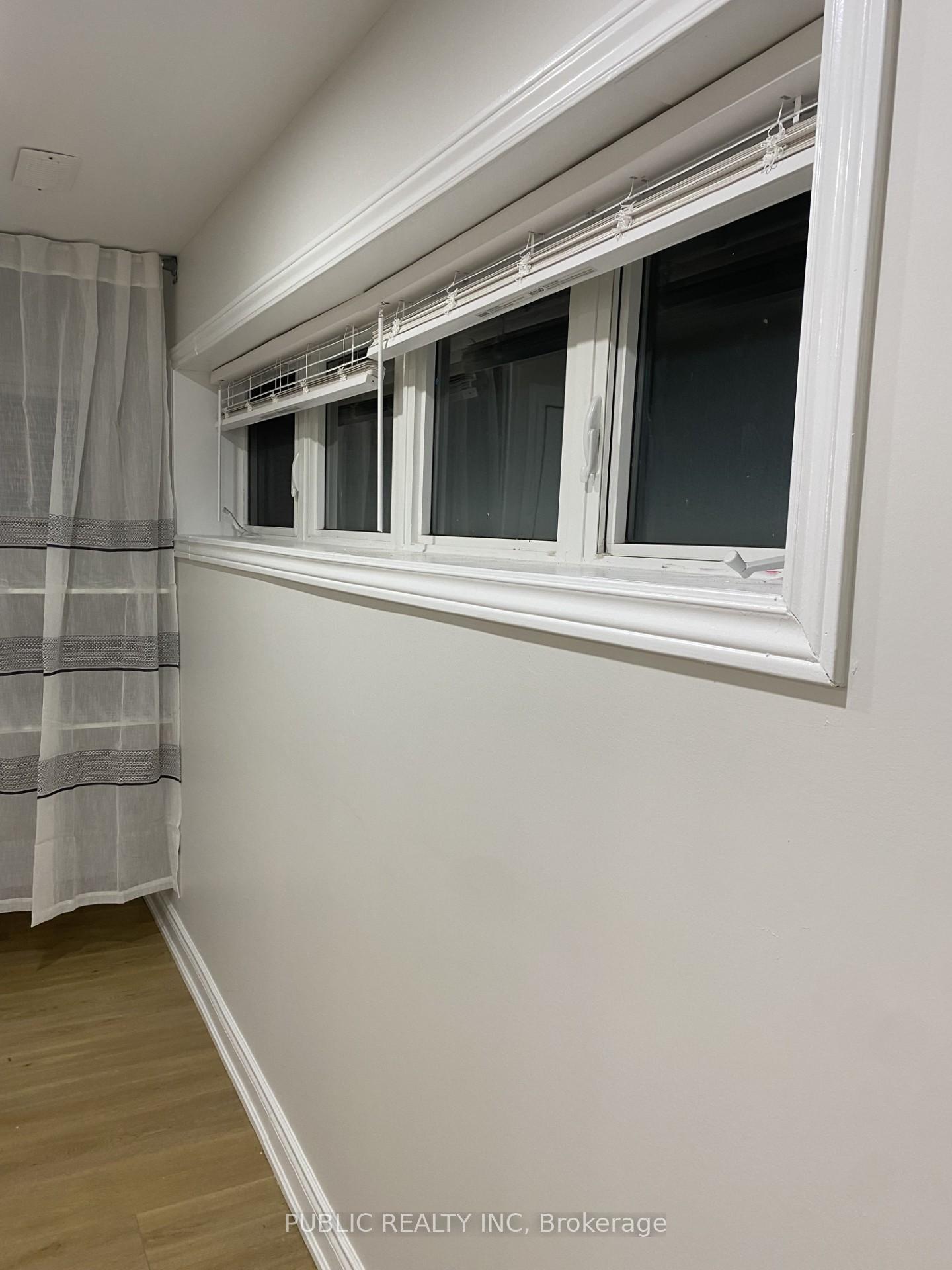 Photo 7 of 114 Pagebrook Crescent, Hamilton, Stoney Creek — HOMEH