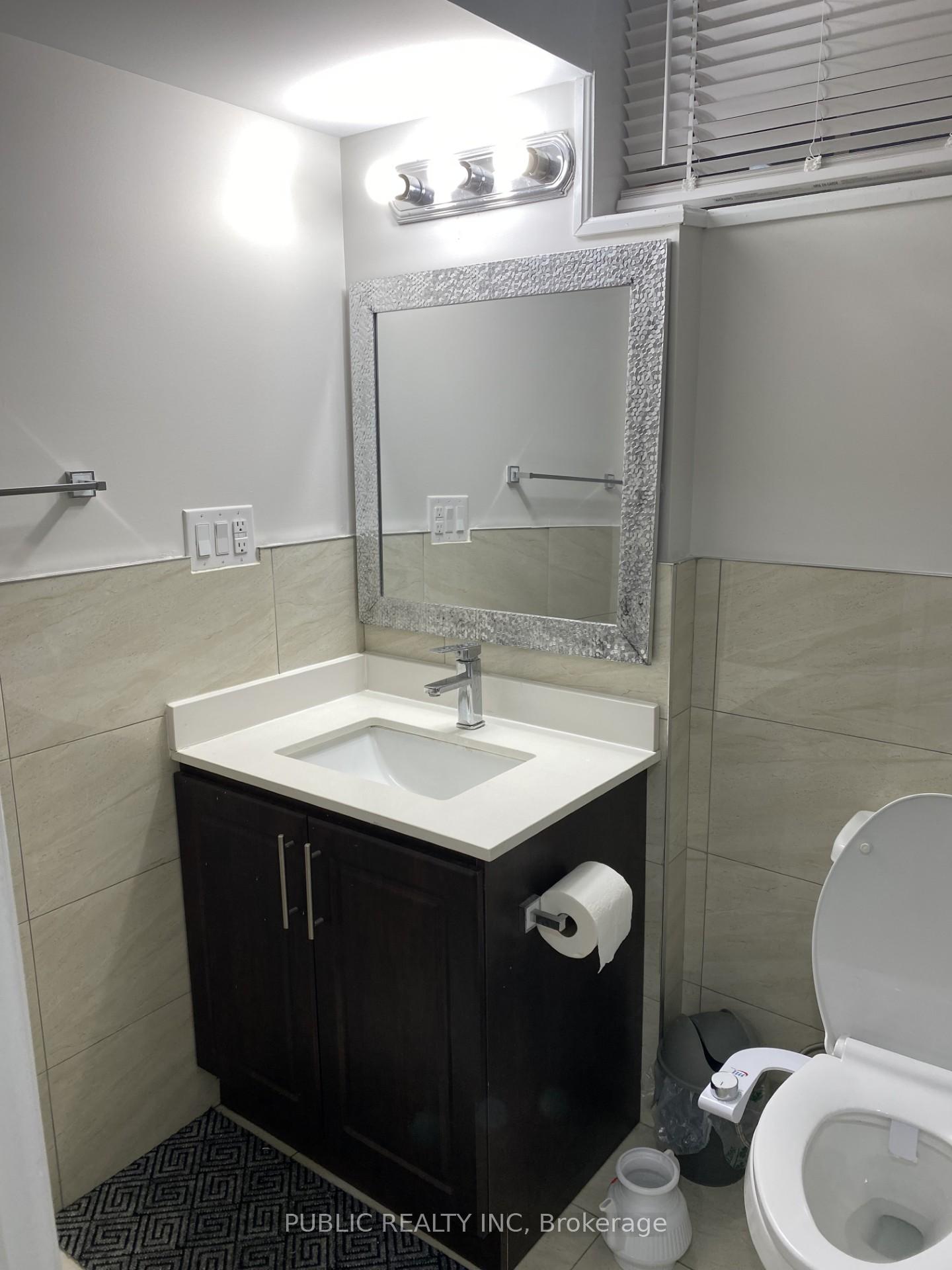 Photo 12 of 114 Pagebrook Crescent, Hamilton, Stoney Creek — HOMEH