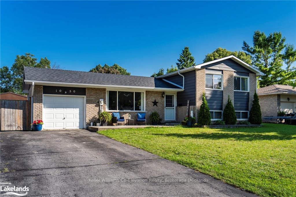 Front of 1050 Glen Eagles Crescent