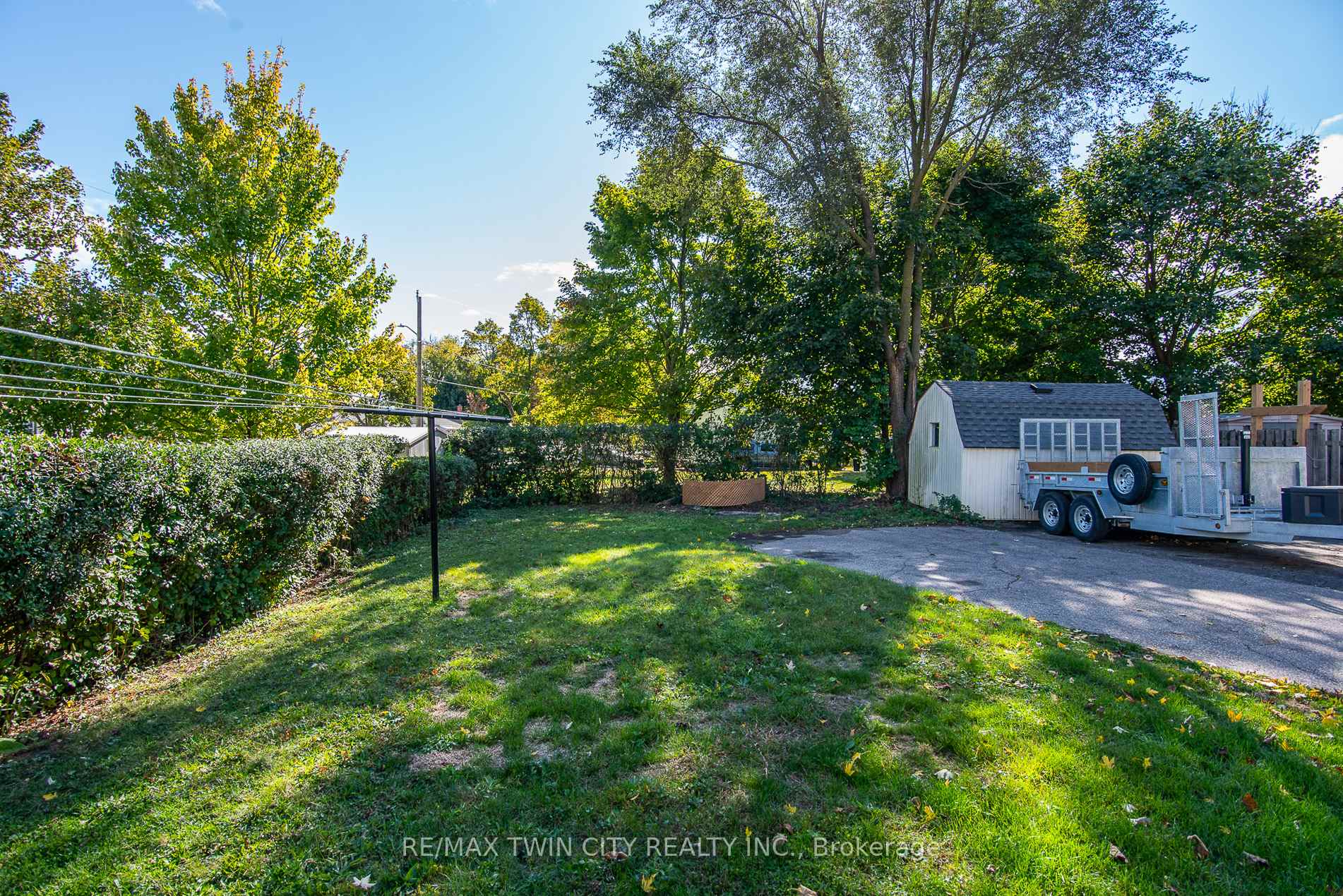 Photo 28 of 57 Norfolk Crescent, Kitchener — HOMEH