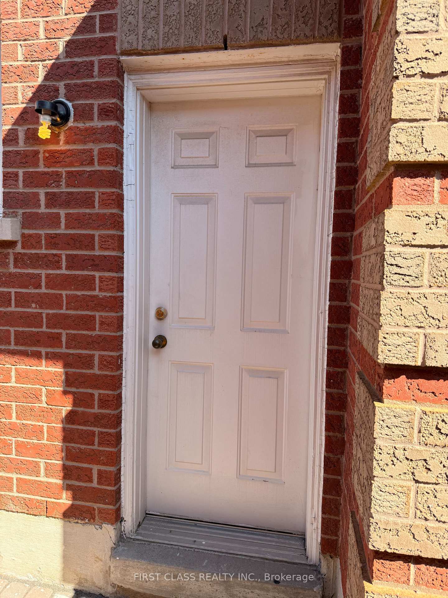 Photo 4 of 268 Highglen Avenue, Markham, Milliken Mills East — HOMEH
