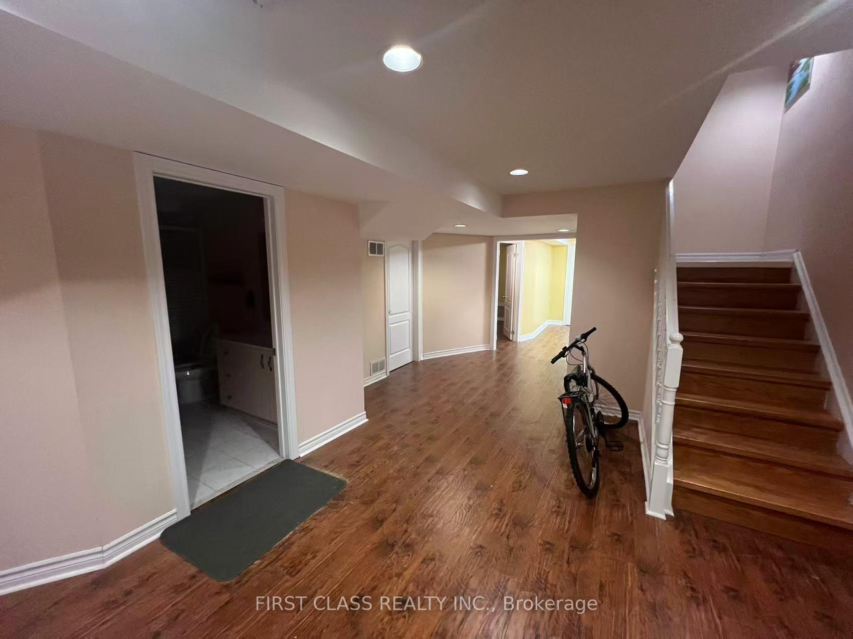 Photo 8 of 268 Highglen Avenue, Markham, Milliken Mills East — HOMEH