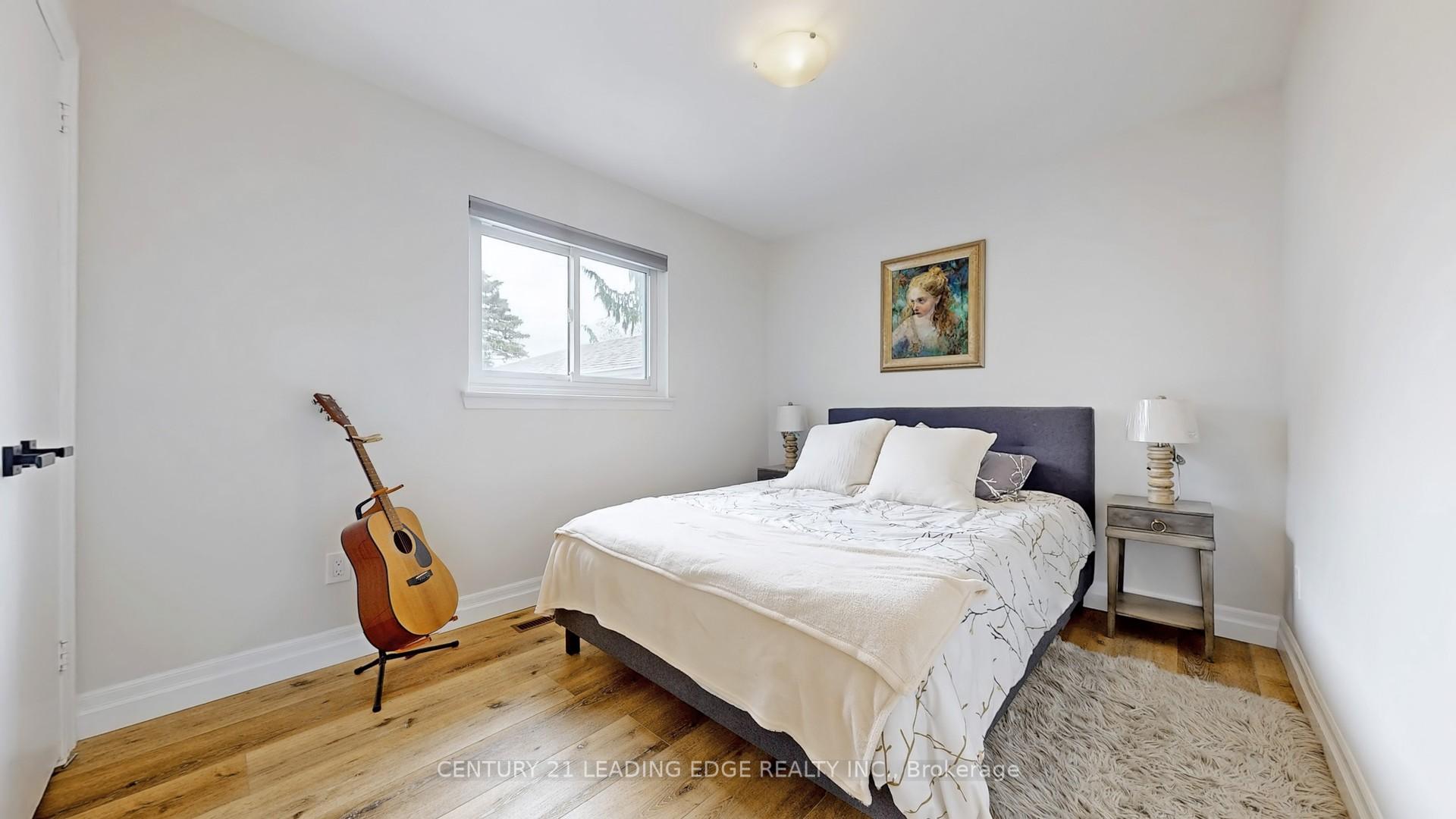 Photo 13 of 4 Hamilton Hall Drive, Markham, Markham Village — HOMEH
