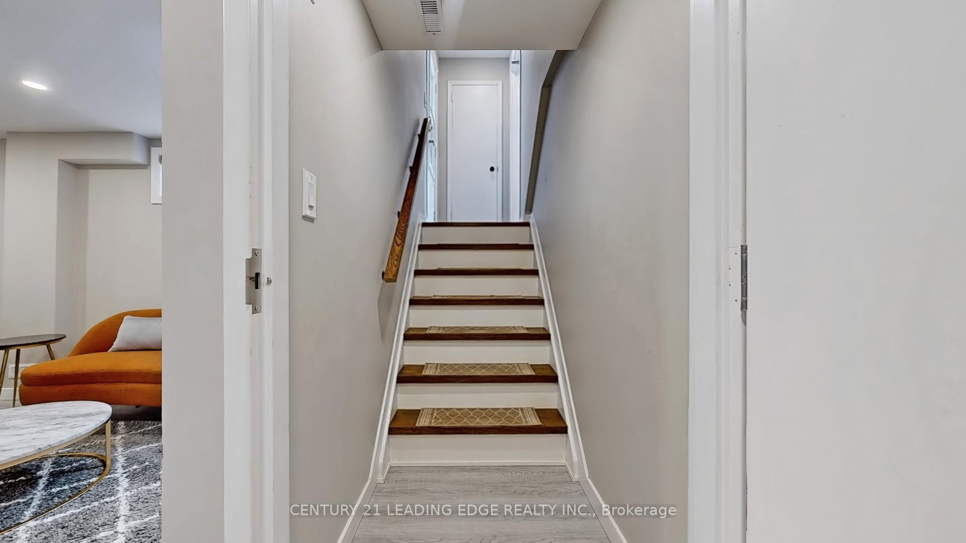 Photo 16 of 4 Hamilton Hall Drive, Markham, Markham Village — HOMEH