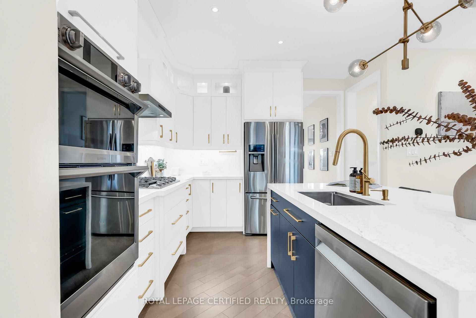Photo 8 of 1433 Sycamore Garden, Milton, Cobban — HOMEH