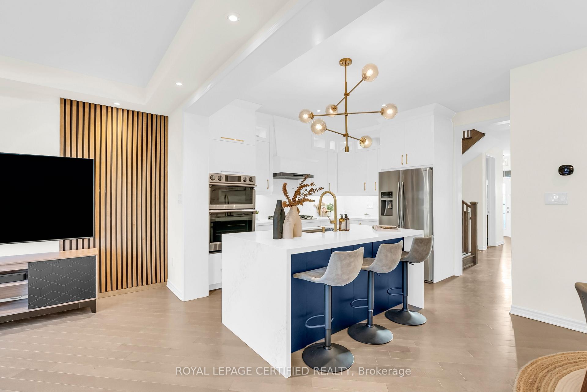 Photo 12 of 1433 Sycamore Garden, Milton, Cobban — HOMEH
