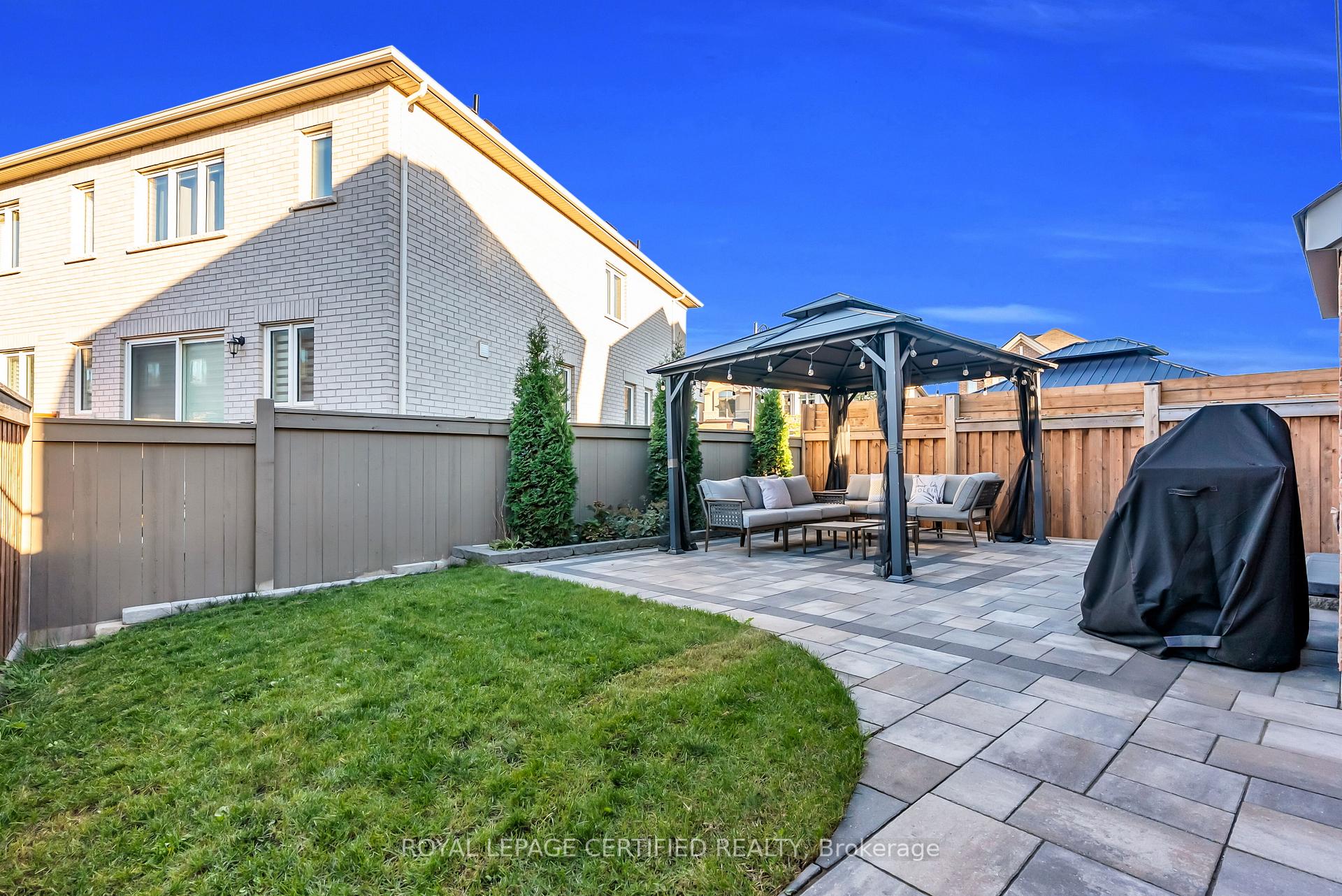 Photo 25 of 1433 Sycamore Garden, Milton, Cobban — HOMEH