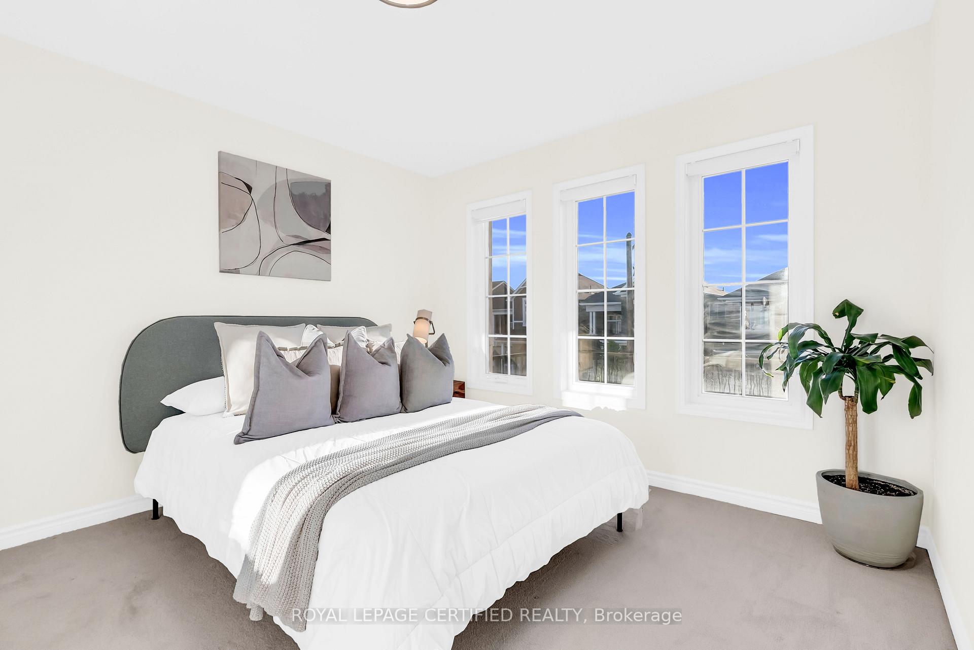Photo 39 of 1433 Sycamore Garden, Milton, Cobban — HOMEH
