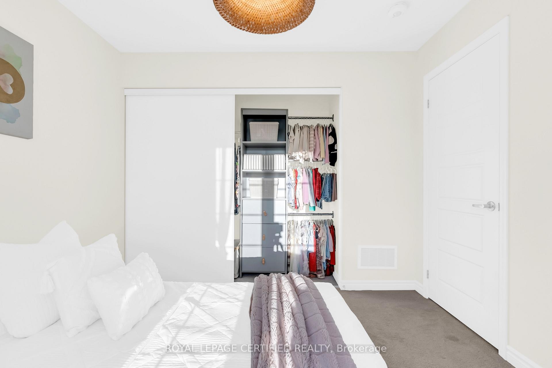 Photo 44 of 1433 Sycamore Garden, Milton, Cobban — HOMEH