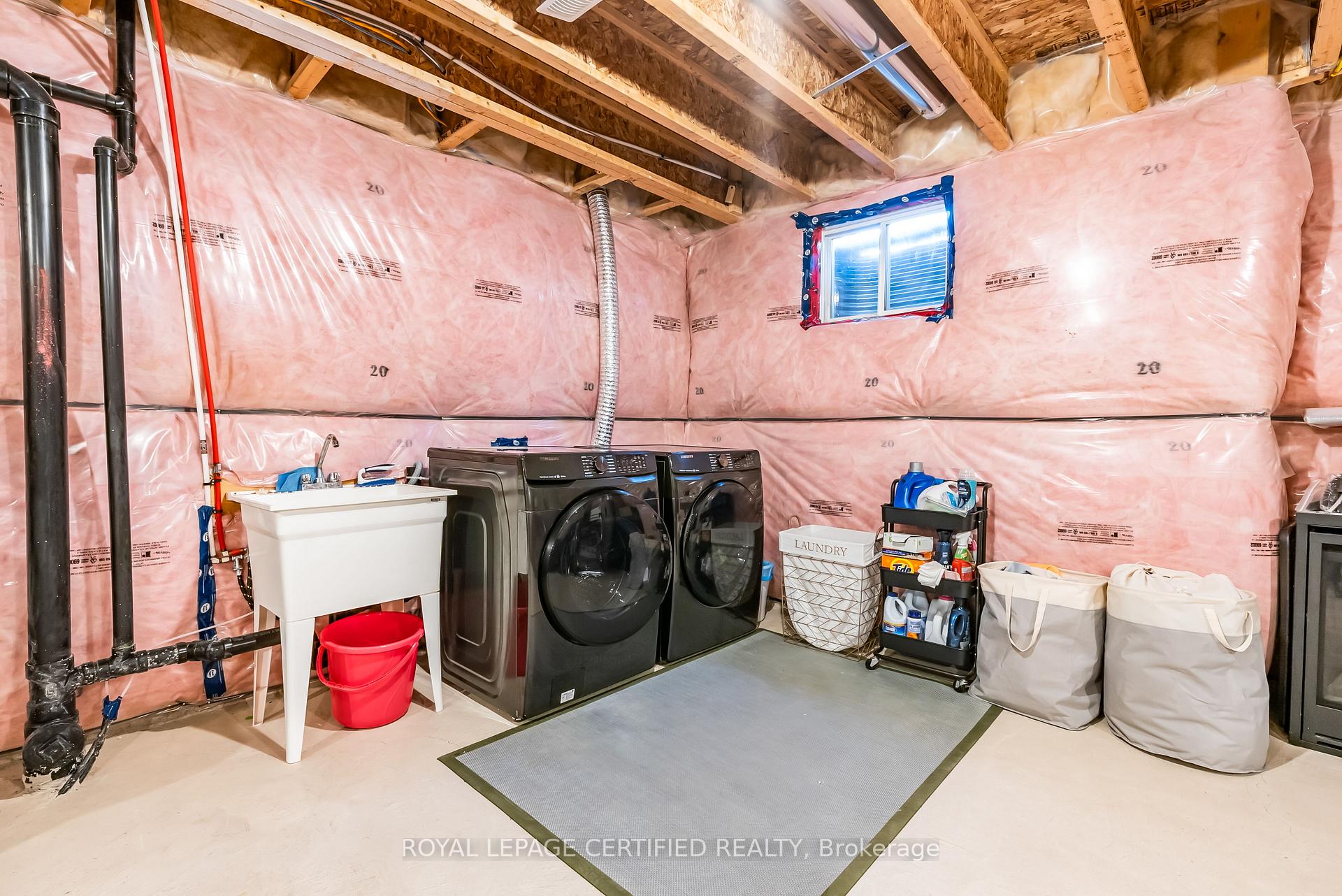 Photo 47 of 1433 Sycamore Garden, Milton, Cobban — HOMEH