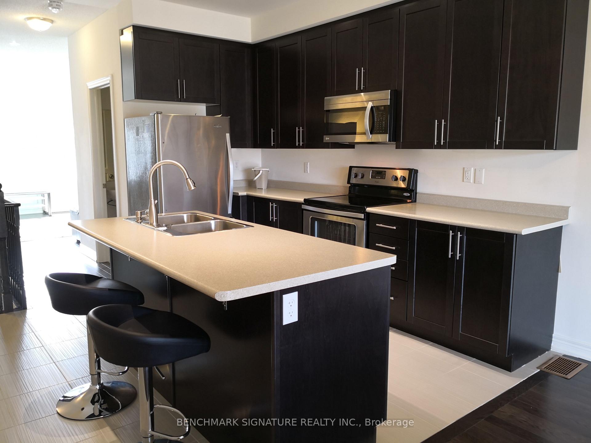 Photo 3 of 9355 Kennedy Road, Markham, Berczy — HOMEH