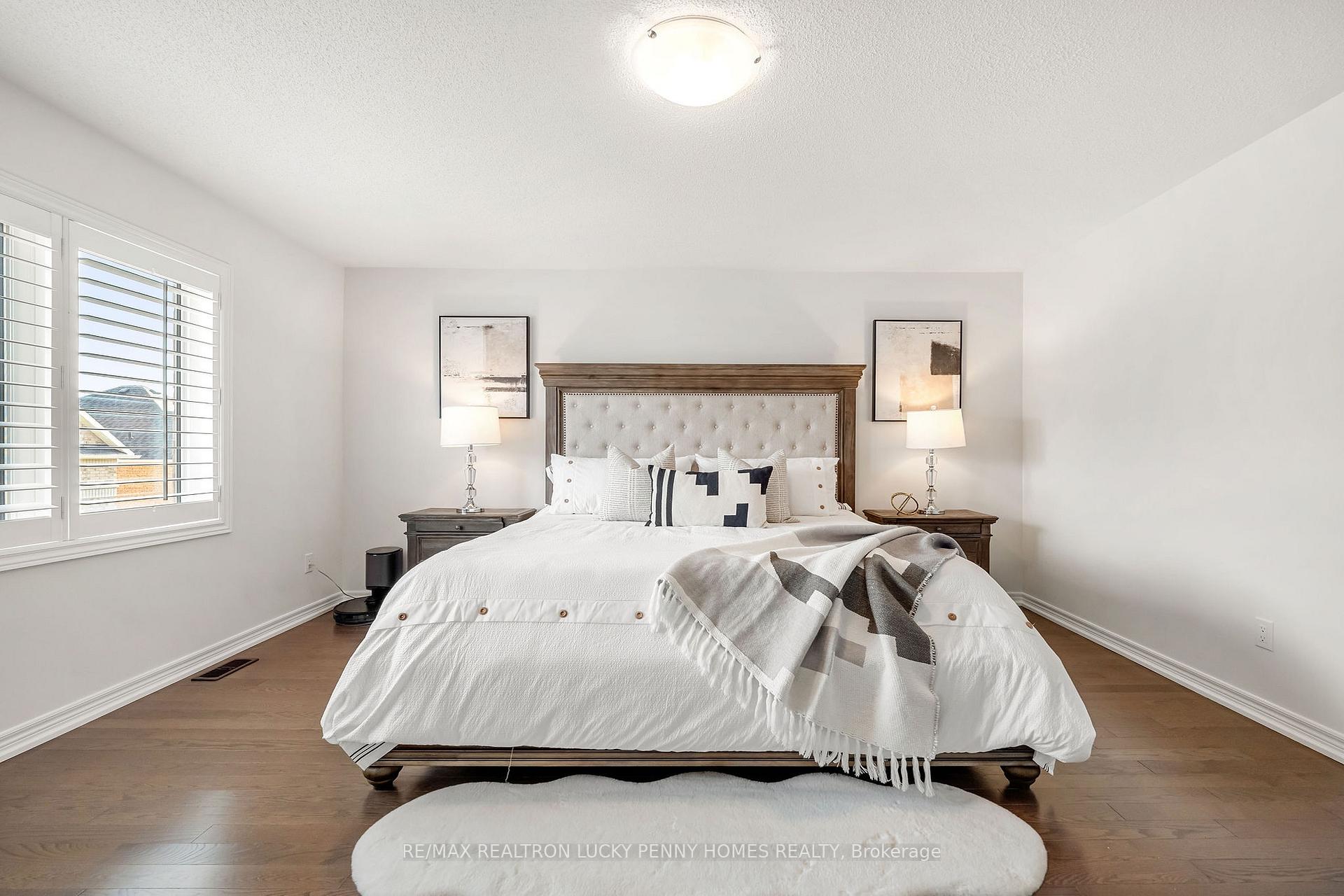 Photo 13 of 19 Wermoth Court, Markham, Wismer — HOMEH
