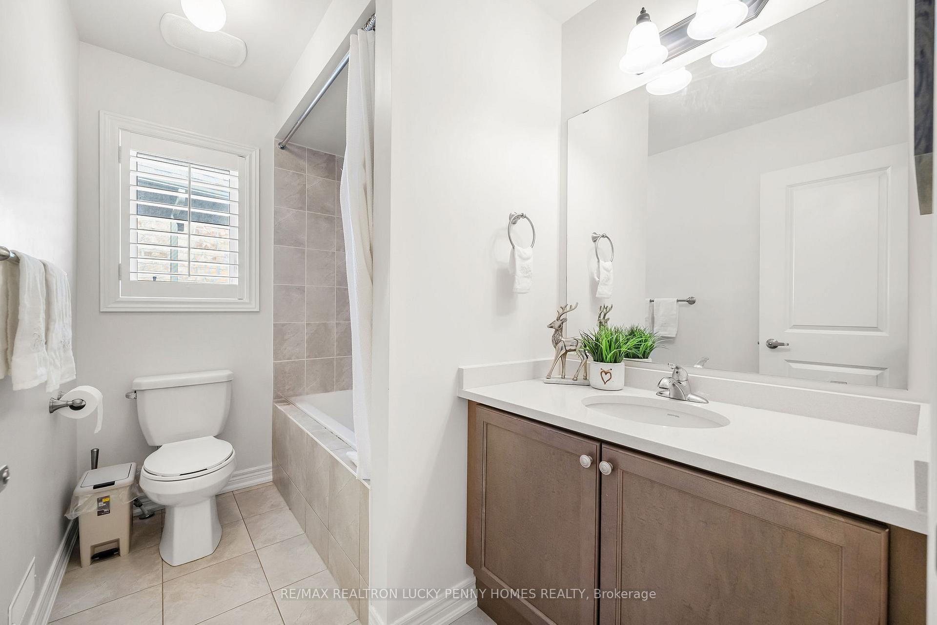 Photo 18 of 19 Wermoth Court, Markham, Wismer — HOMEH