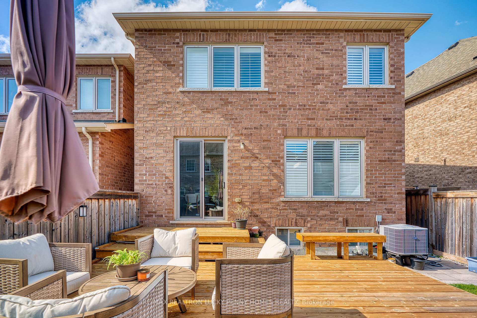 Photo 21 of 19 Wermoth Court, Markham, Wismer — HOMEH