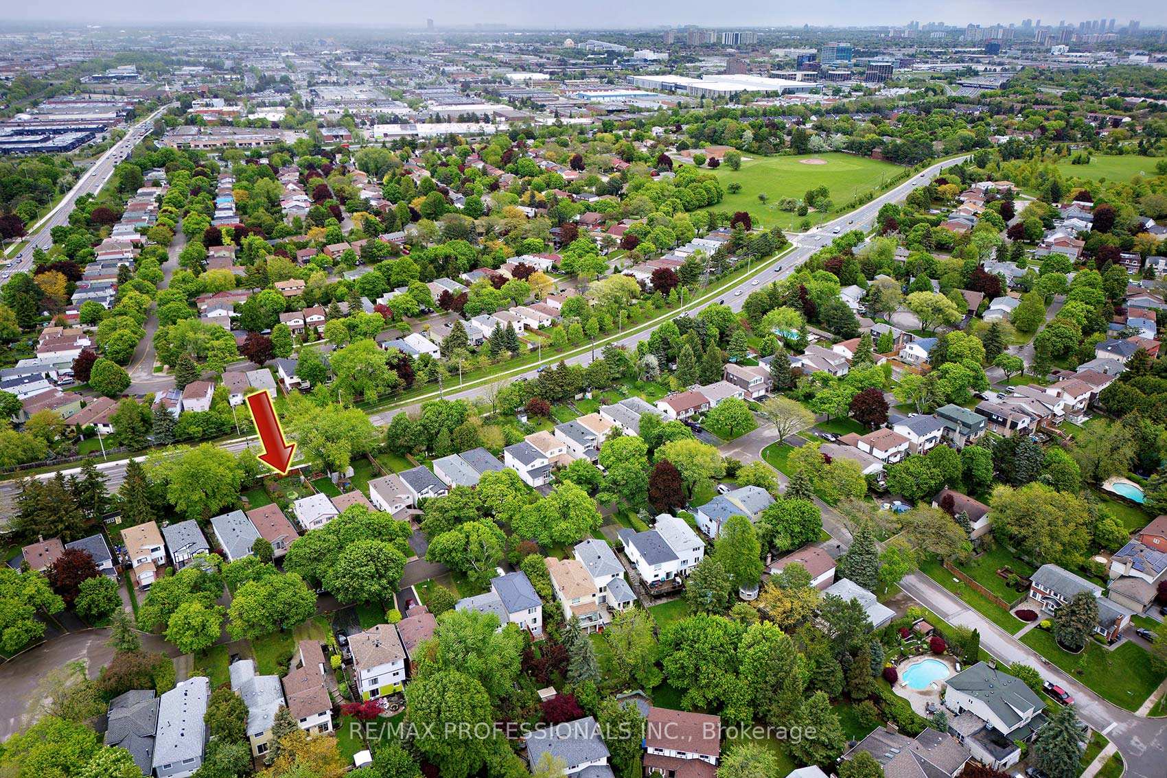 Photo 2 of 57 Donnamora Crescent, Markham, German Mills — HOMEH