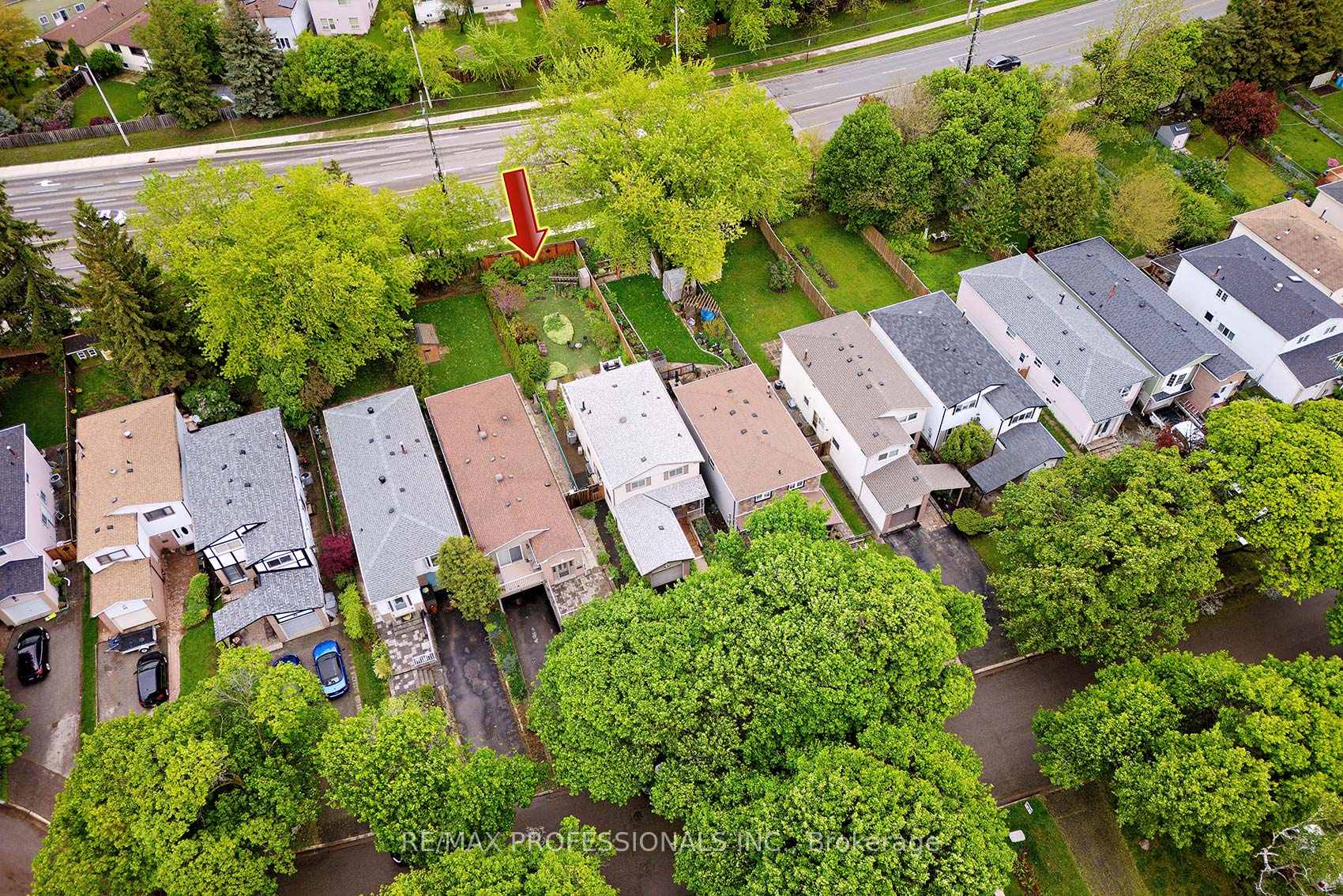 Photo 4 of 57 Donnamora Crescent, Markham, German Mills — HOMEH