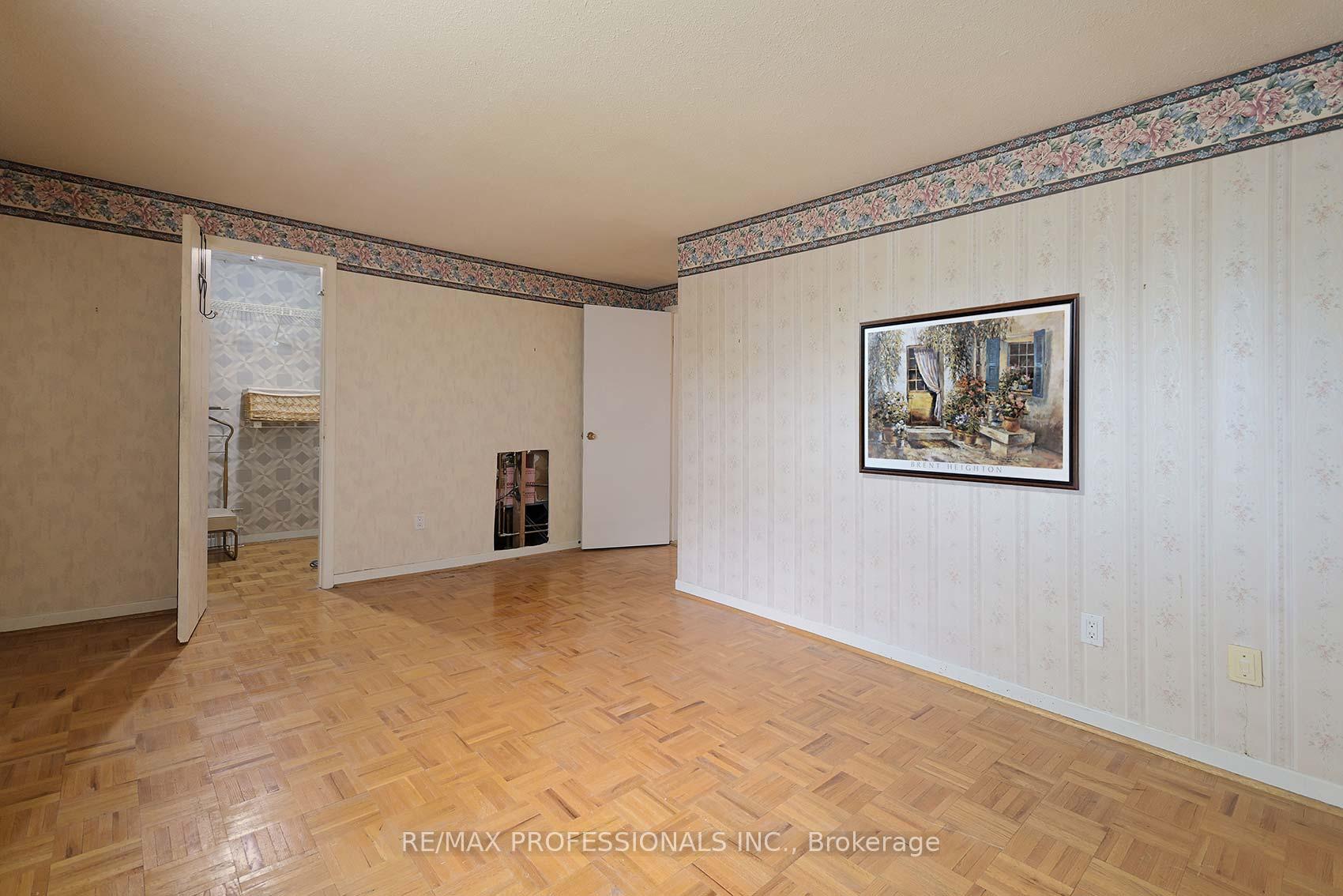 Photo 19 of 57 Donnamora Crescent, Markham, German Mills — HOMEH