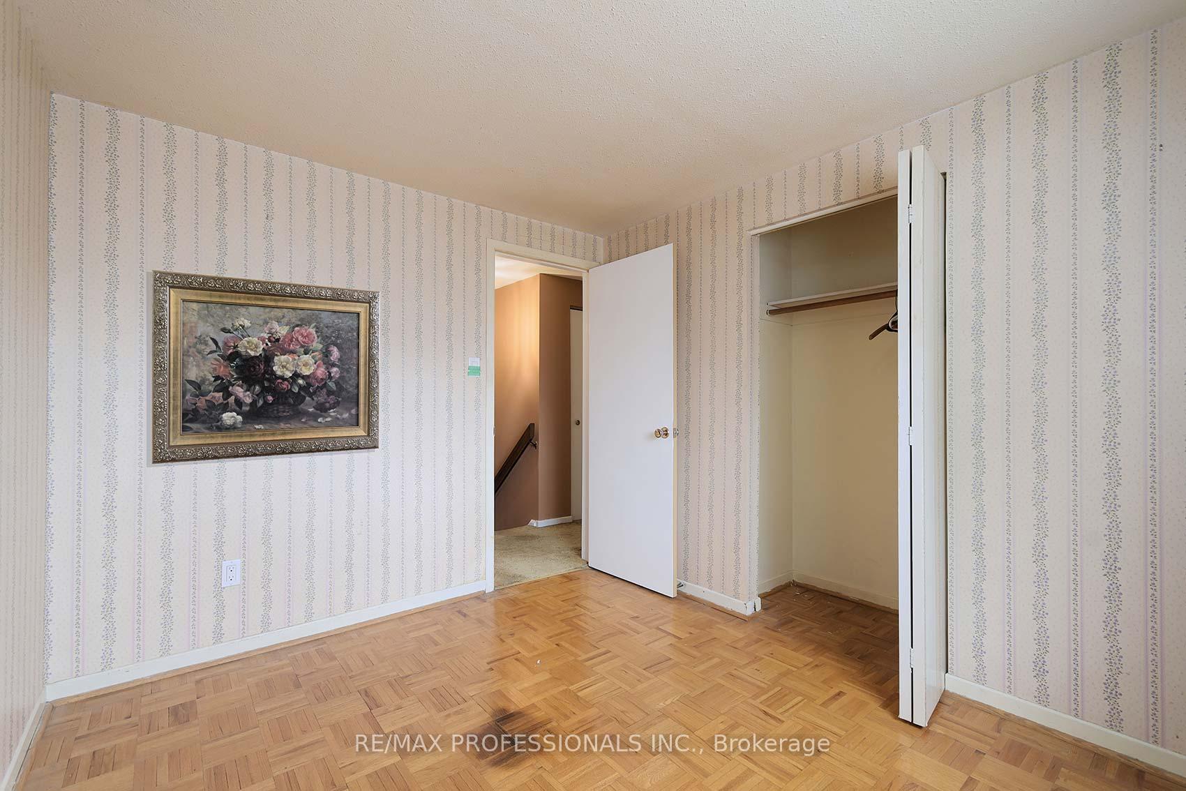 Photo 21 of 57 Donnamora Crescent, Markham, German Mills — HOMEH
