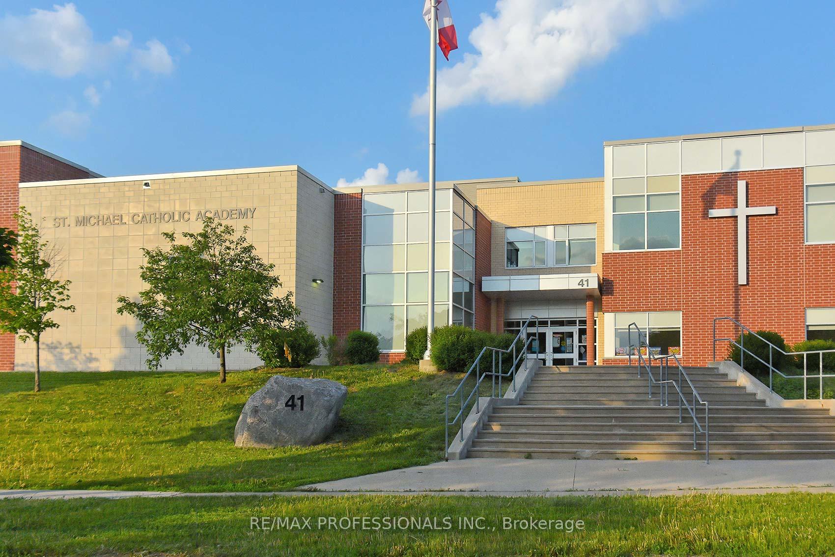 Photo 46 of 57 Donnamora Crescent, Markham, German Mills — HOMEH