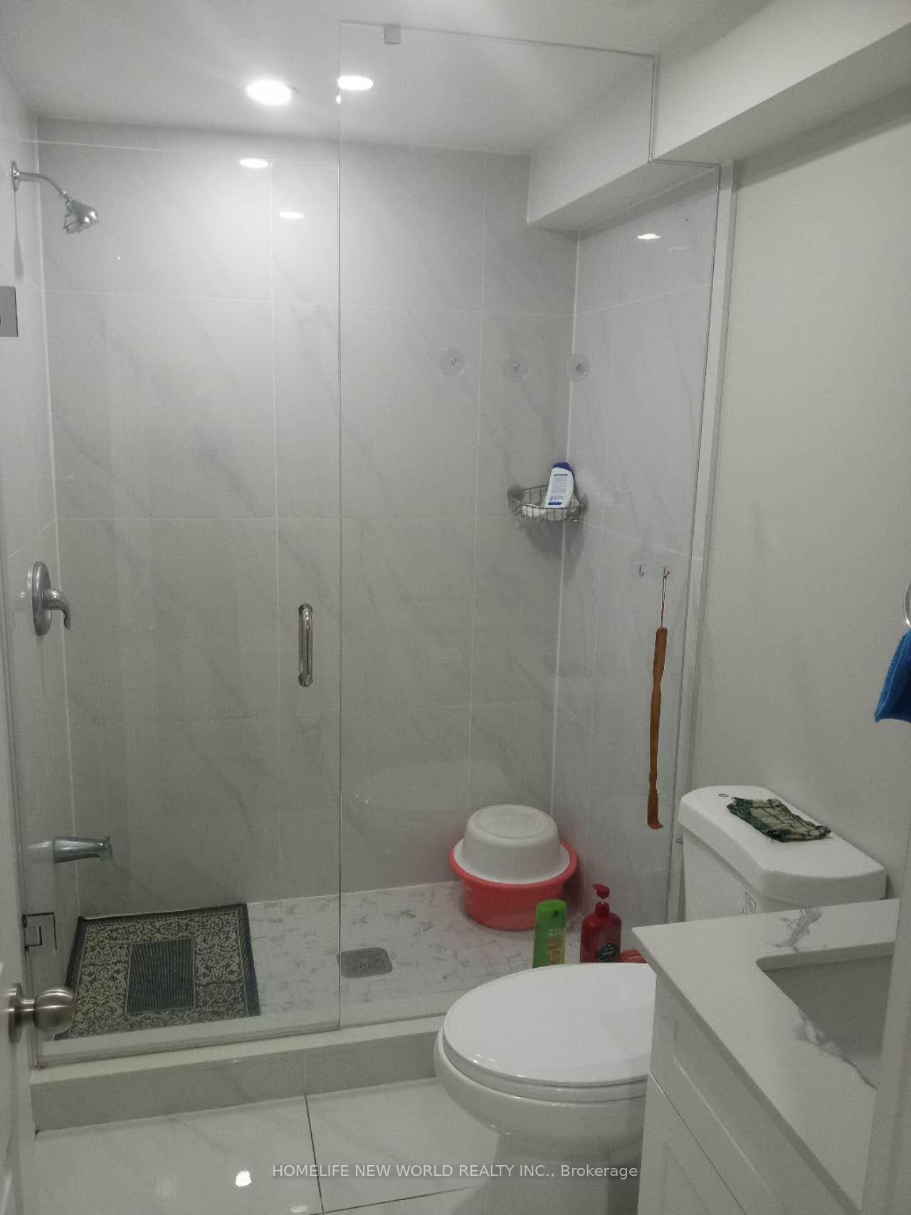 Photo 4 of 768 Bur Oak Avenue, Markham, Wismer — HOMEH
