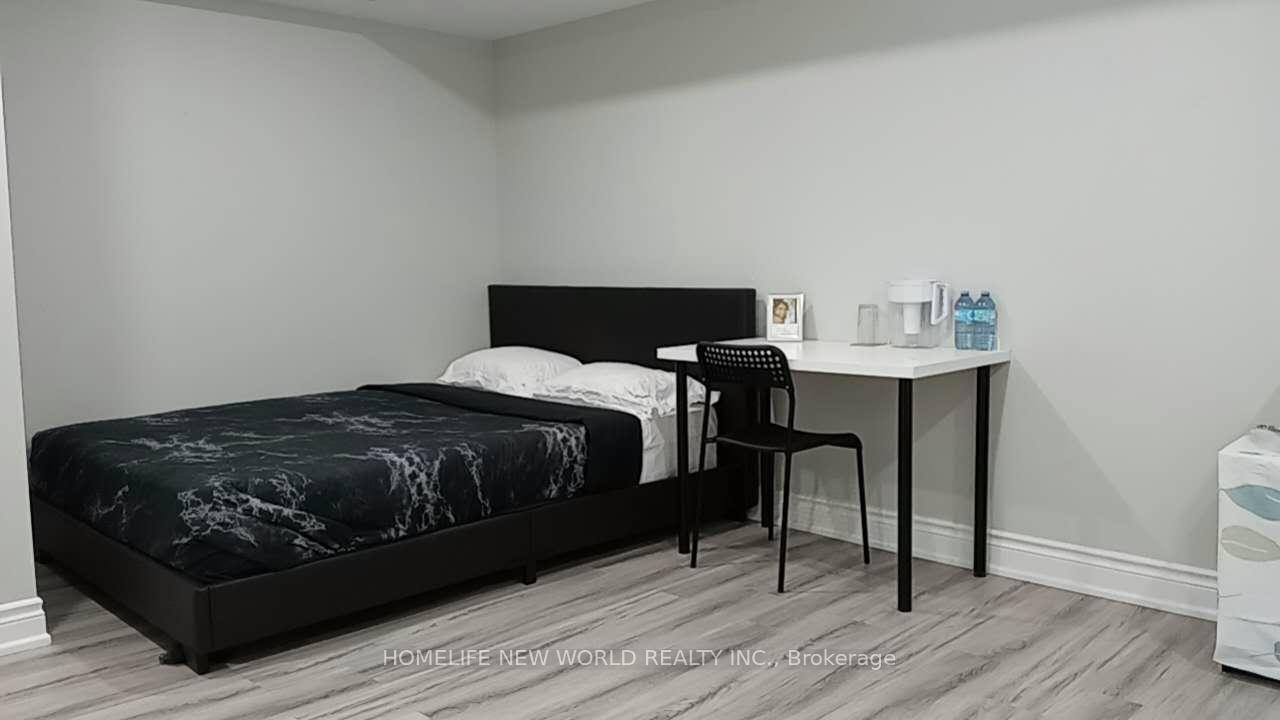 Photo 5 of 768 Bur Oak Avenue, Markham, Wismer — HOMEH