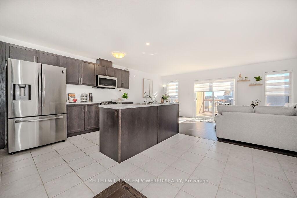 Photo 5 of 80 Pony Way, Kitchener — HOMEH