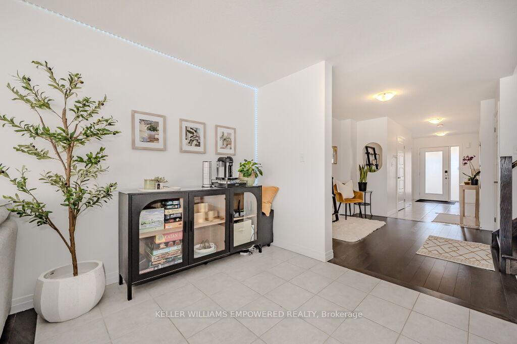 Photo 6 of 80 Pony Way, Kitchener — HOMEH