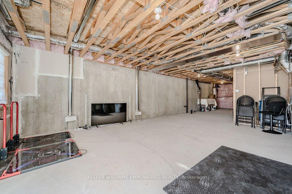 Photo 32 of 80 Pony Way, Kitchener — HOMEH