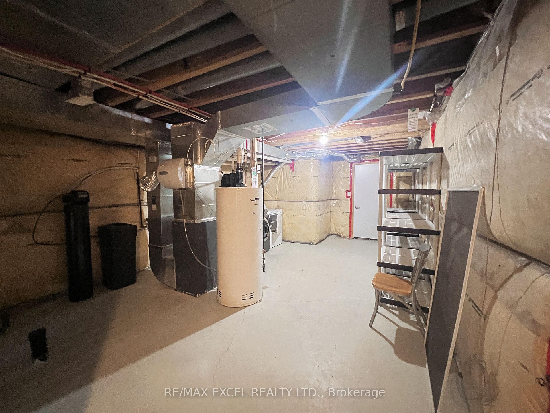 Photo 17 of 76 Brock Avenue, Markham, Berczy — HOMEH