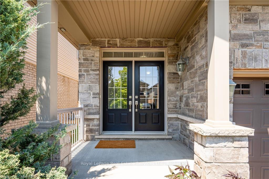 Photo 4 of 46 Creek Ridge Street, Kitchener — HOMEH
