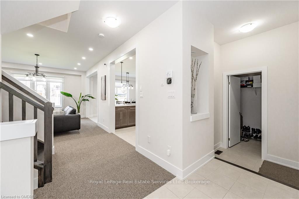 Photo 8 of 46 Creek Ridge Street, Kitchener — HOMEH