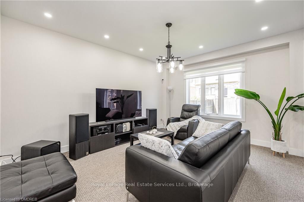 Photo 9 of 46 Creek Ridge Street, Kitchener — HOMEH