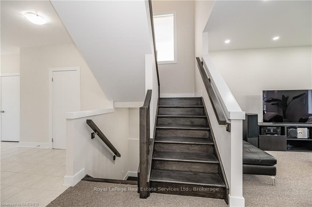 Photo 18 of 46 Creek Ridge Street, Kitchener — HOMEH