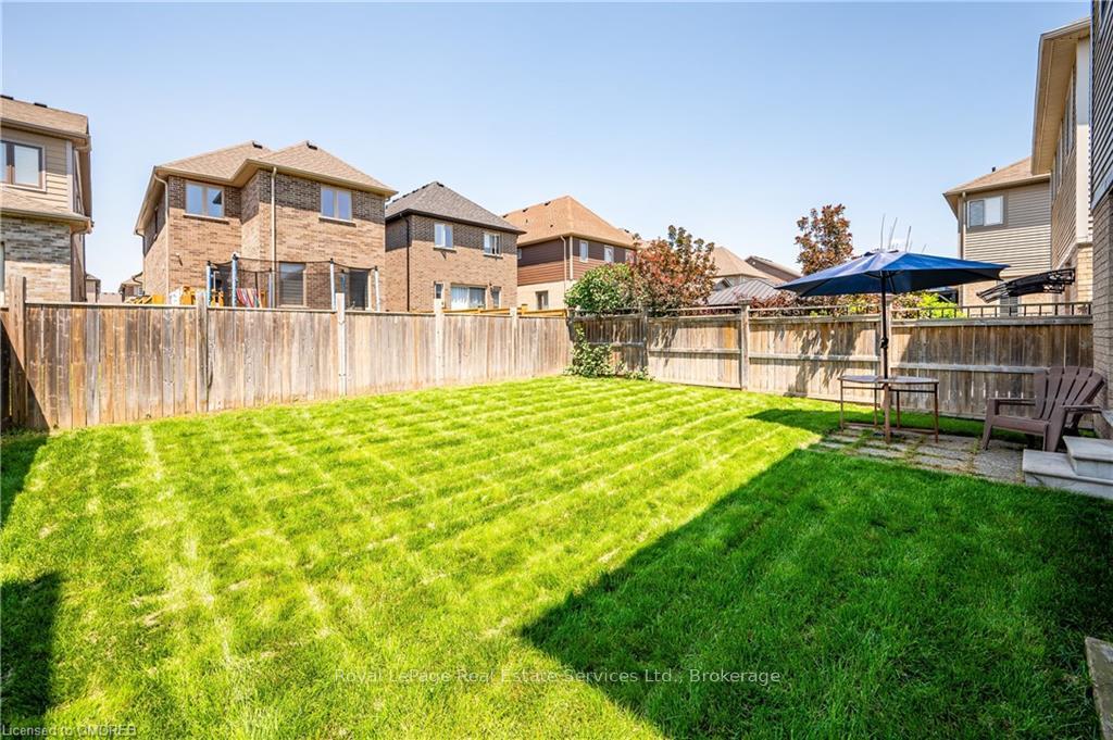 Photo 35 of 46 Creek Ridge Street, Kitchener — HOMEH