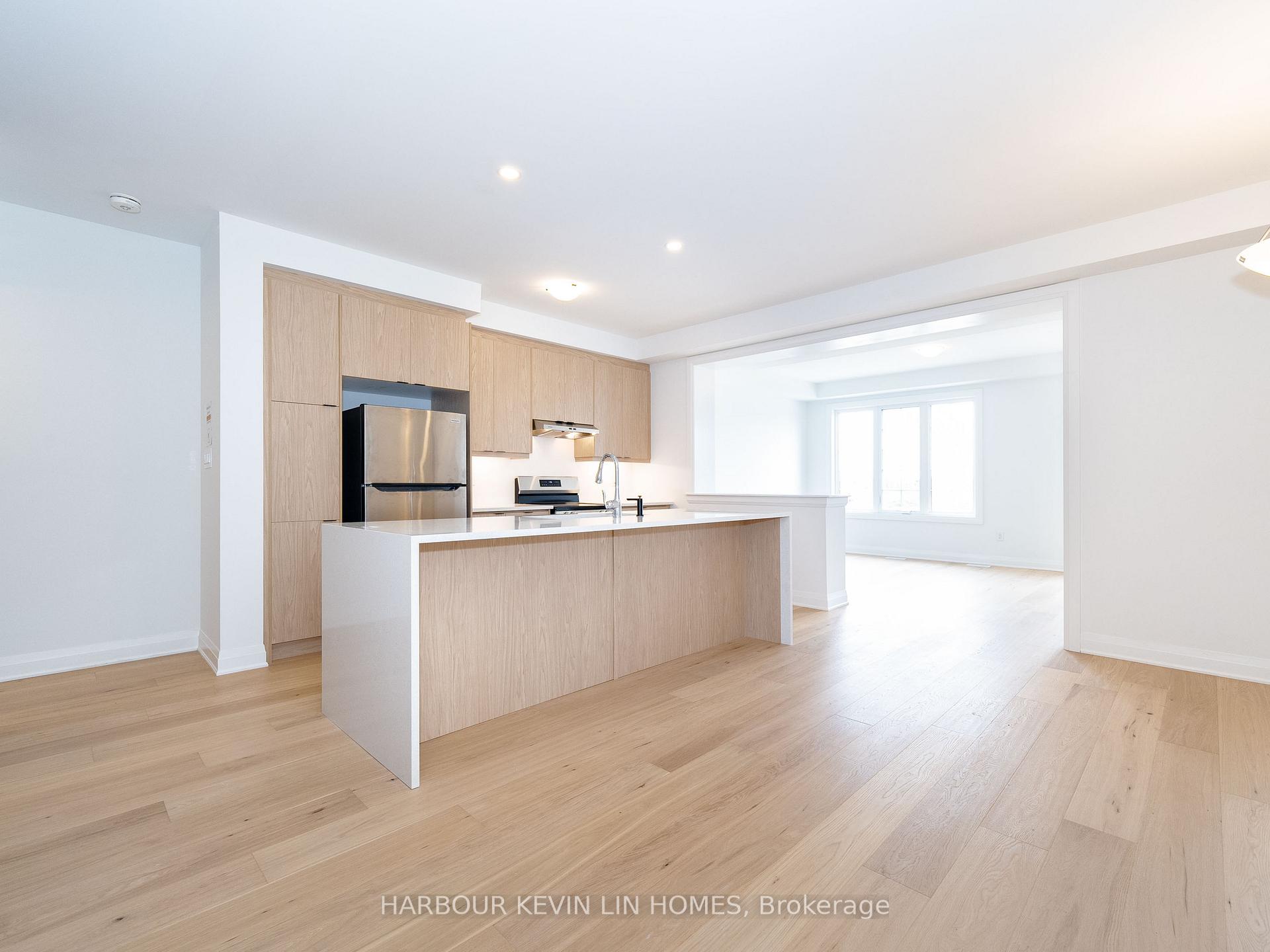 Photo 5 of 46 Azure Drive, Markham, Rural Markham — HOMEH