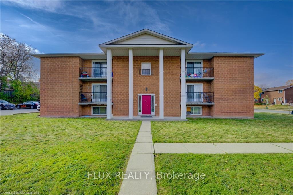 Photo 2 of 59 Brybeck Crescent, Kitchener — HOMEH