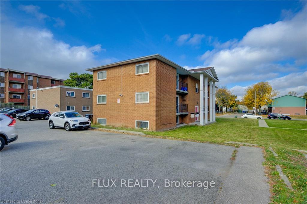 Photo 8 of 59 Brybeck Crescent, Kitchener — HOMEH