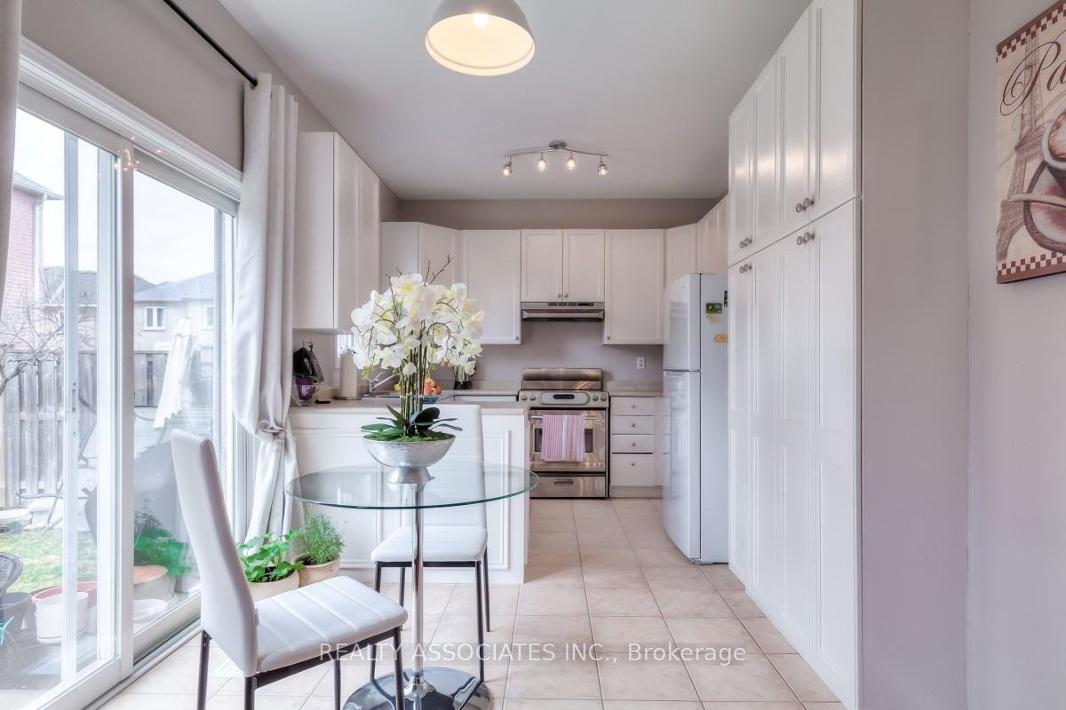 Photo 14 of 67 Chasser Drive, Markham, Greensborough — HOMEH